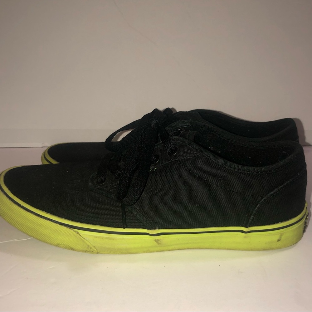 Vans black and lime green shoes - Picture 4 of 5